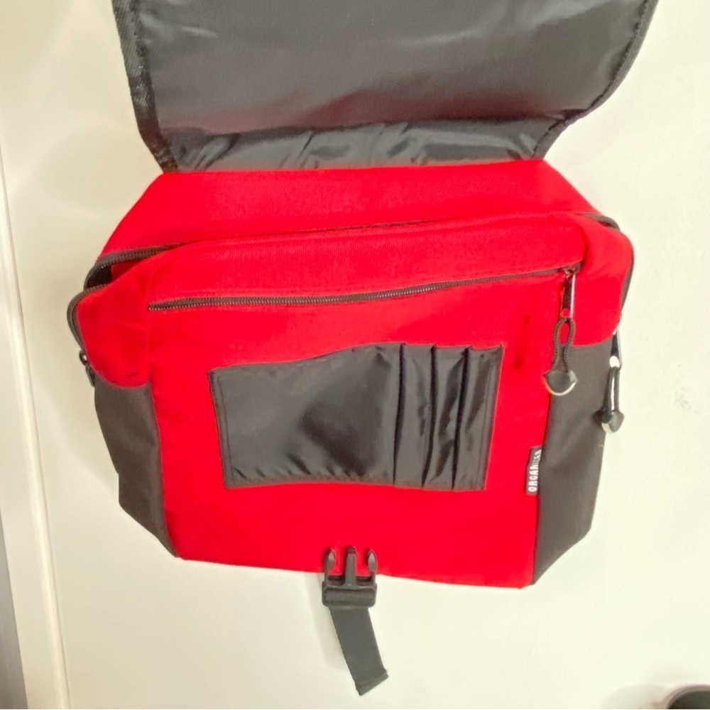 Jaguar Red and Black Messenger bag for School/Work - Excellent Condition - Picture 4 of 13